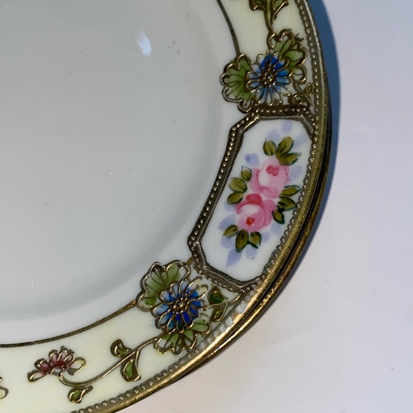 Hand painted with raised detail gold gilding set of 5 dessert plates - Picture 2 of 8